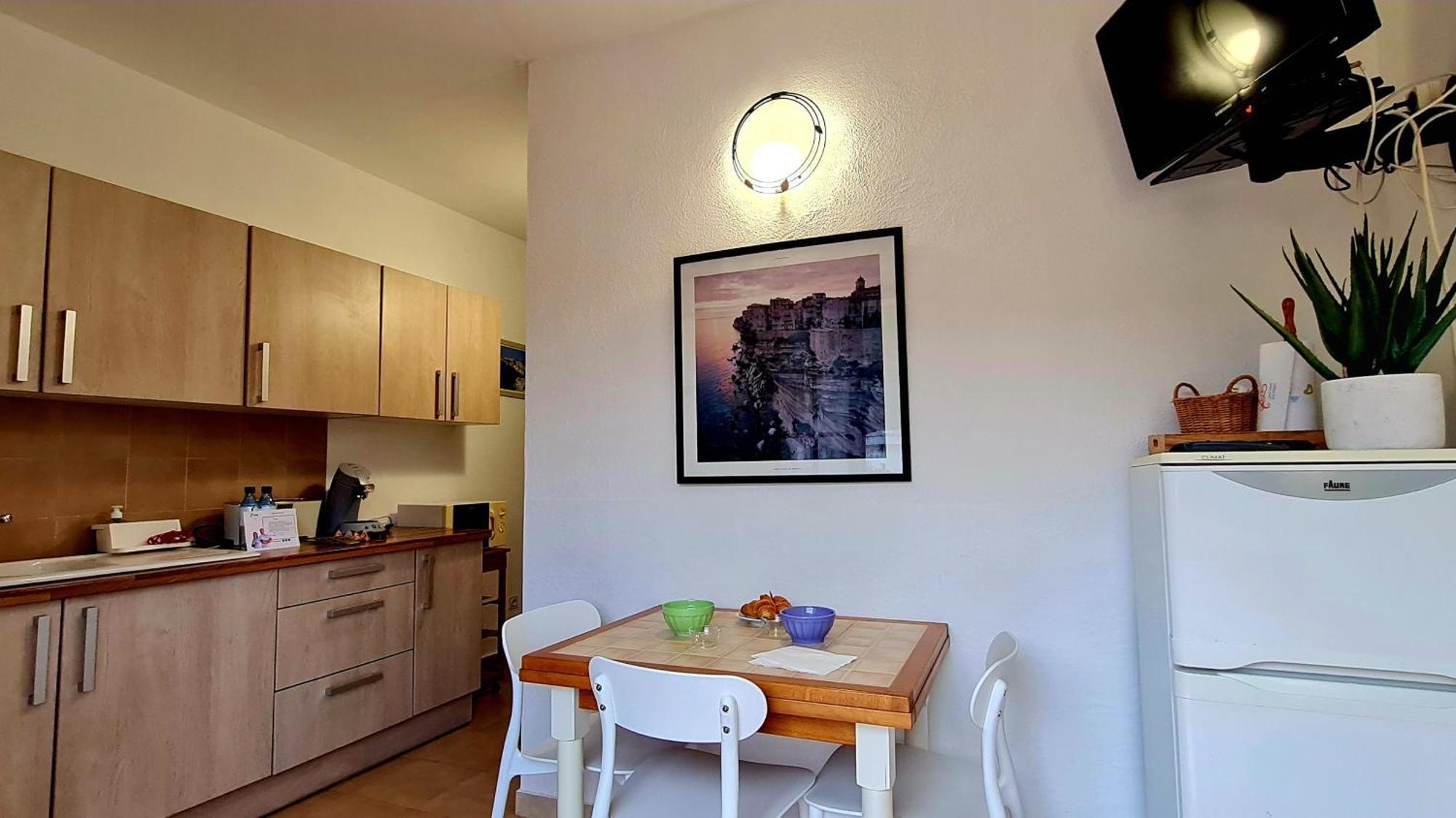 Appartement Kalliste, Logements Avec Vue Citadelle De Bonifacio Bonifacio  Bagian luar foto