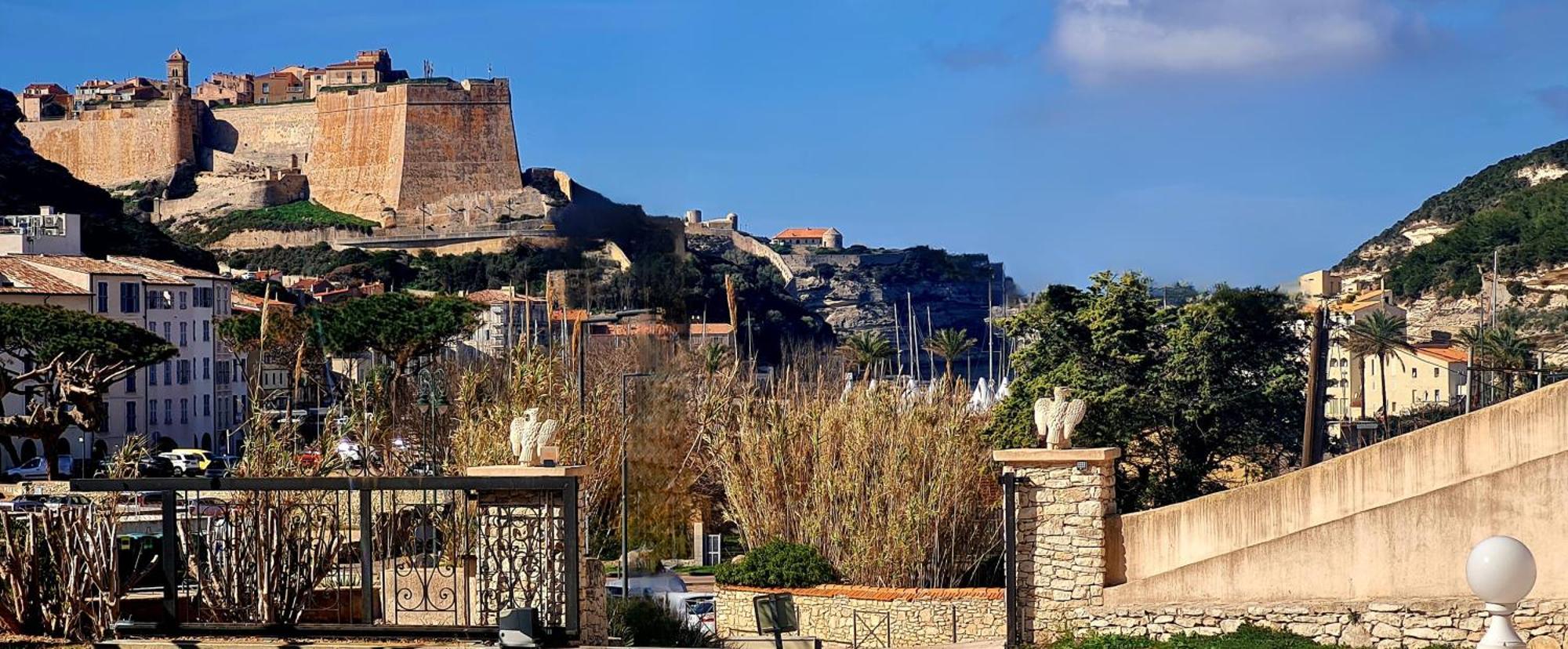 Appartement Kalliste, Logements Avec Vue Citadelle De Bonifacio Bonifacio  Bagian luar foto